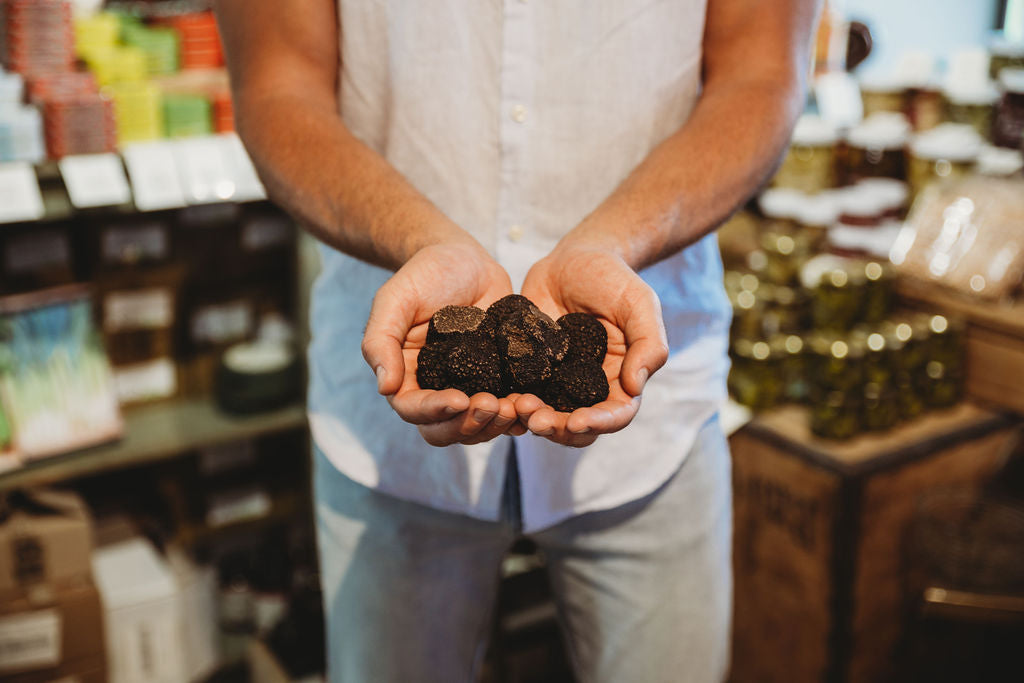 Seasonal Guide to Buying Truffles